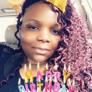 Meet your Posher, Tina